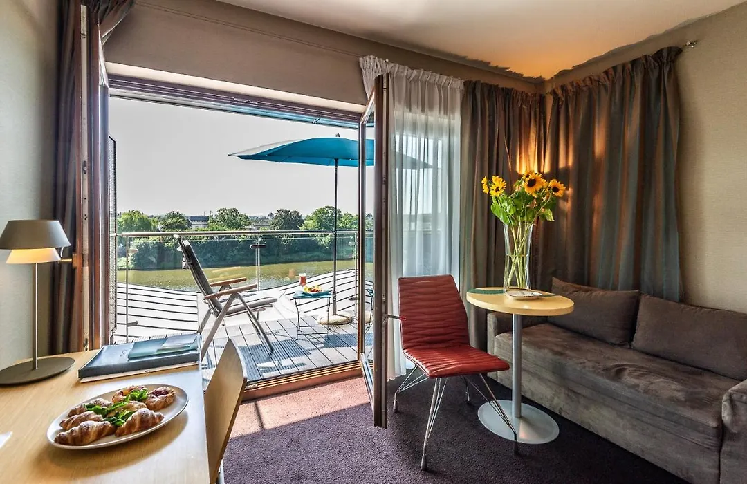 Niebieski Art Hotel & Spa-1
